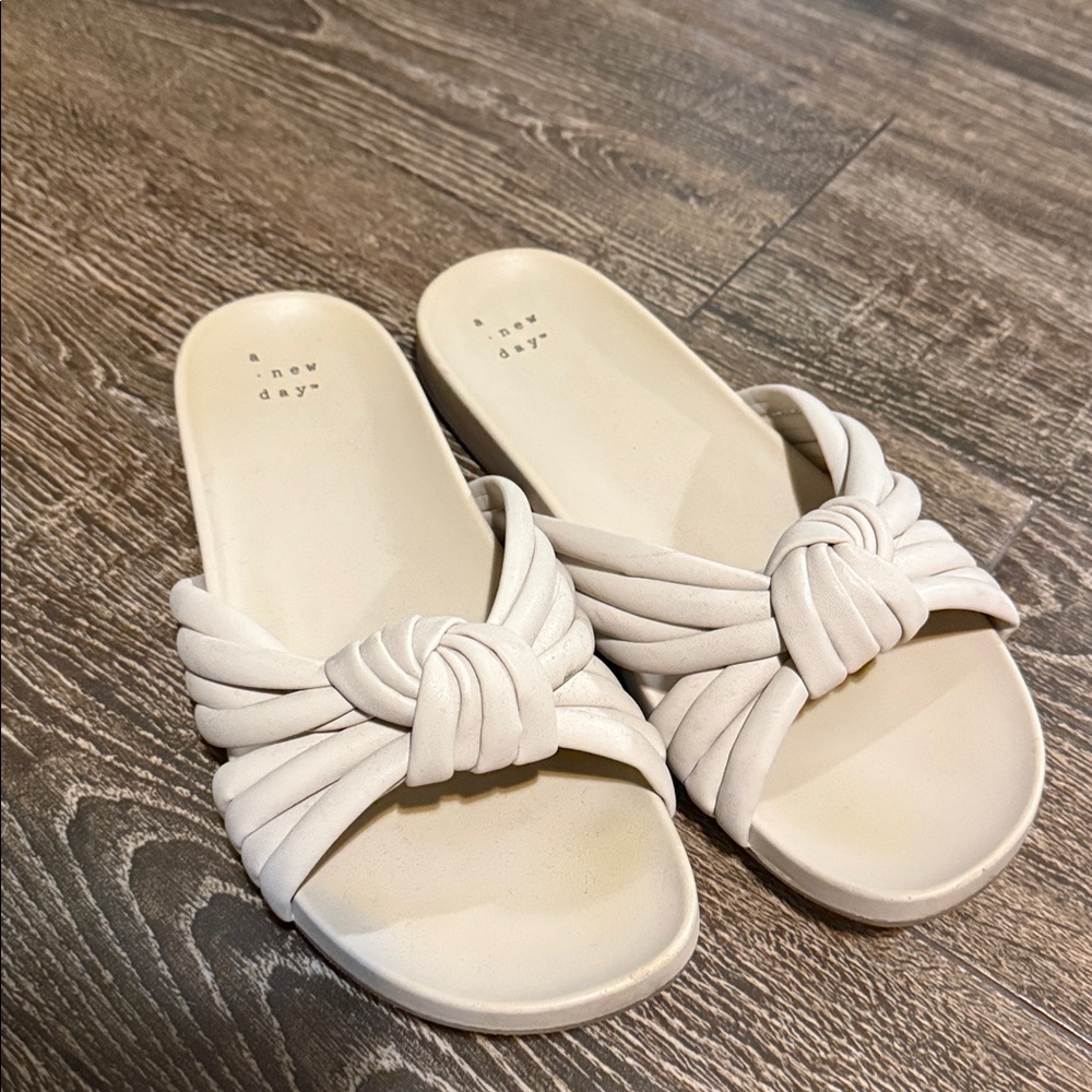 A New Day Women's Tan Knotted Slide Sandals